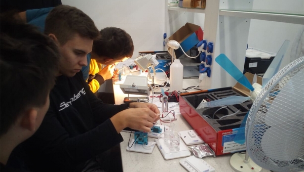 Zajęcia laboratoryjne polsko-niemieckie w Stanowicach