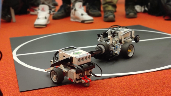 Warsztaty robotyki LEGO podczas VII Gorzowskiego Festiwalu Nauki